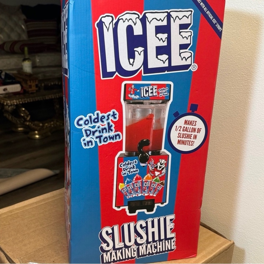 ICEE Slush Machine - Picture 6 of 9